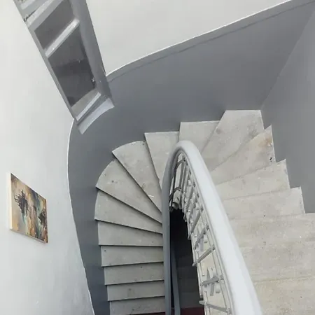 Osmanbey 2 Bedroom Apart,4th Floor With Balcony Апартаменты *