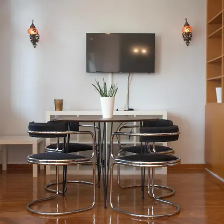 Osmanbey 2 Bedroom Apart,4th Floor With Balcony Апартаменты
