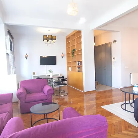 Osmanbey 2 Bedroom Apart,4th Floor With Balcony Апартаменты *