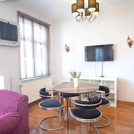 Osmanbey 2 Bedroom Apart,4th Floor With Balcony * Provincia di Istanbul