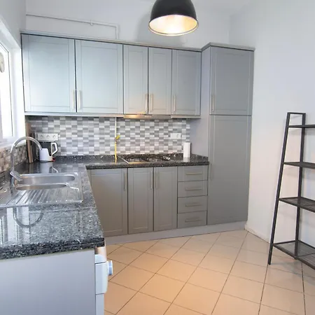 Appartamento Osmanbey 2 Bedroom Apart,4th Floor With Balcony *
