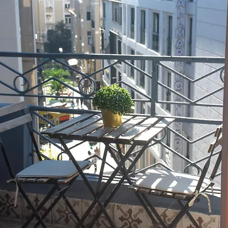 Osmanbey 2 Bedroom Apart,4th Floor With Balcony דירה איסטמבול