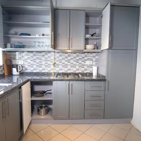 Osmanbey 2 Bedroom Apart,4th Floor With Balcony
